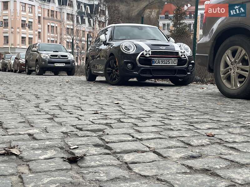 Хетчбек MINI Hatch 2019 в Києві фото 3 Хетчбек MINI Hatch 2019 в Києві
