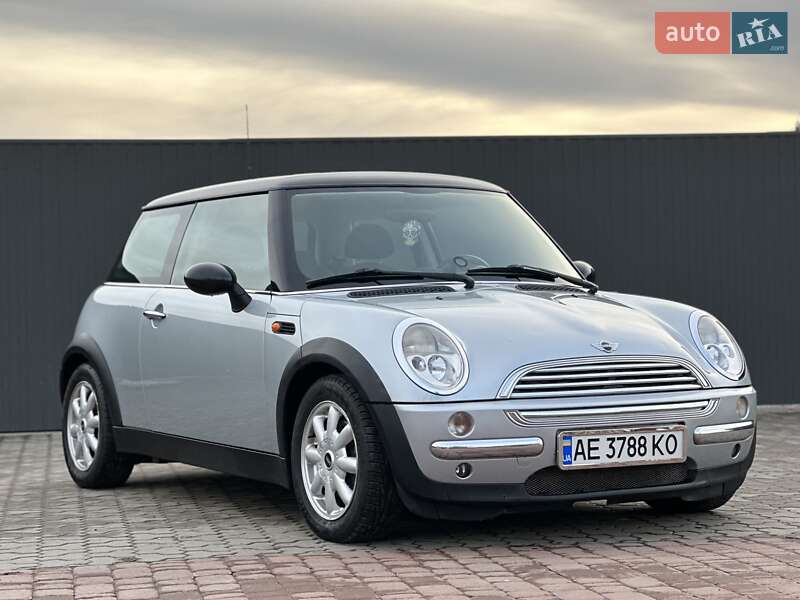 Хэтчбек MINI Hatch 2002 в 