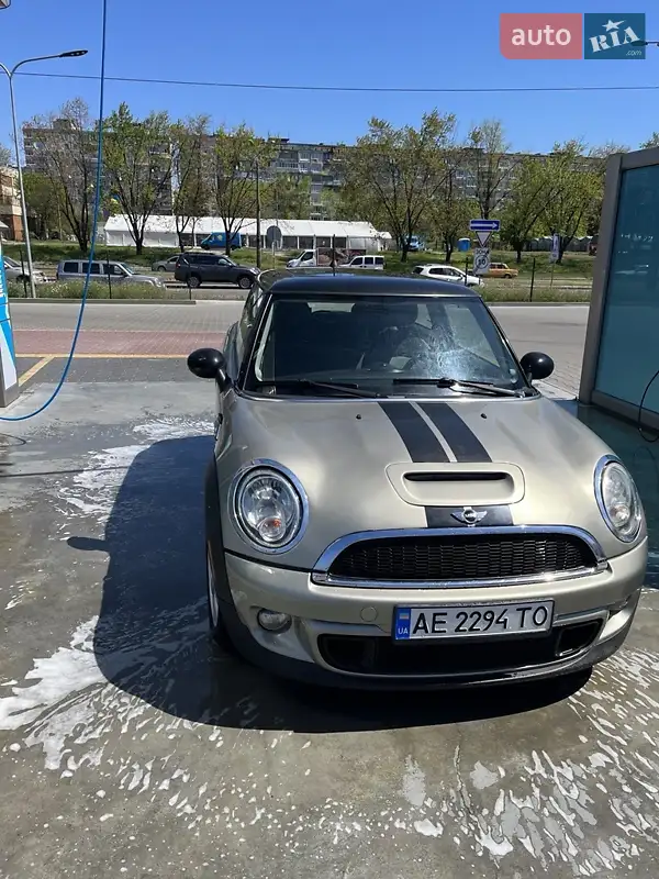 Хэтчбек MINI Hatch 2009 в 