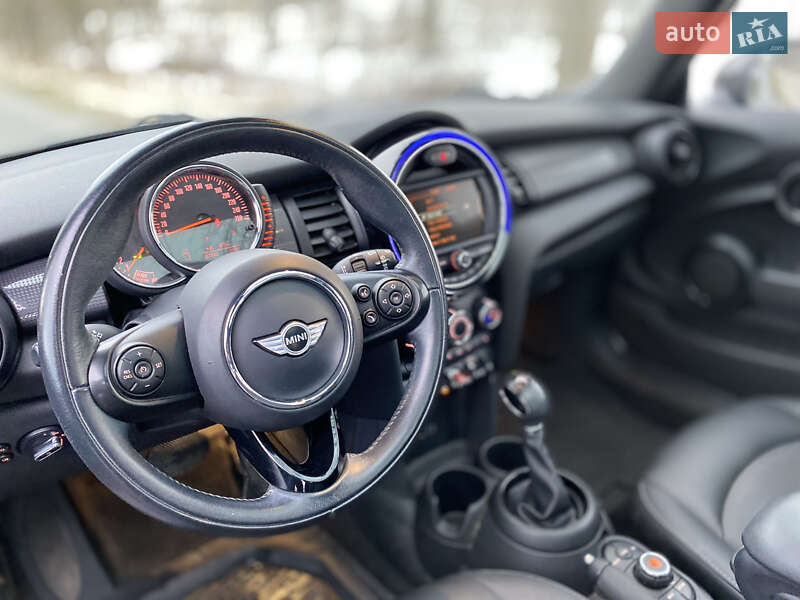 Хетчбек MINI Hatch 2017 в Львові