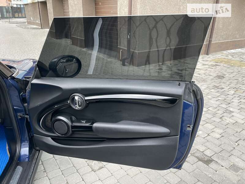 Хетчбек MINI Hatch 2014 в Івано-Франківську