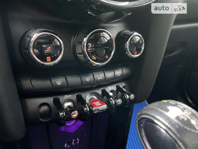 Хетчбек MINI Hatch 2014 в Івано-Франківську