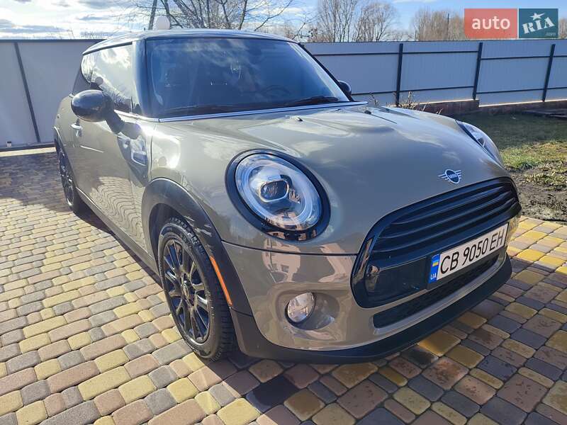 Хетчбек MINI Hatch 2019 в Пирятині