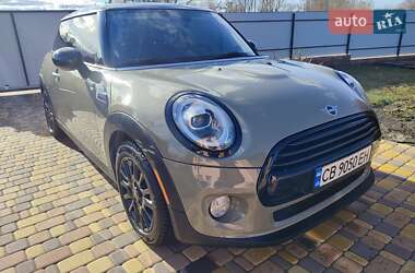 Хэтчбек MINI Hatch 2019 в Пирятине