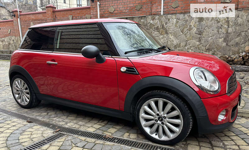 Хетчбек MINI Hatch 2013 в 