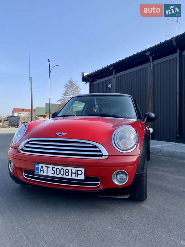 Хетчбек MINI Hatch 2010 в Яремчі