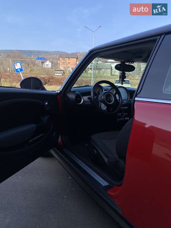 Хетчбек MINI Hatch 2010 в Яремчі