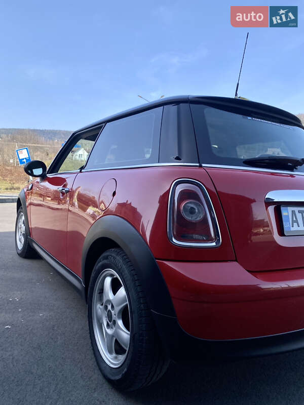 Хетчбек MINI Hatch 2010 в Яремчі