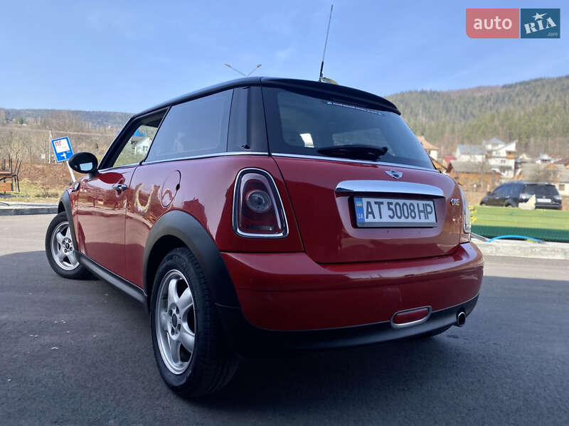 Хетчбек MINI Hatch 2010 в Яремчі