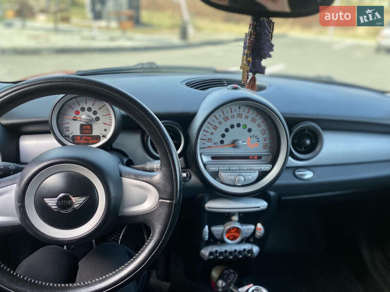 Хетчбек MINI Hatch 2010 в Яремчі