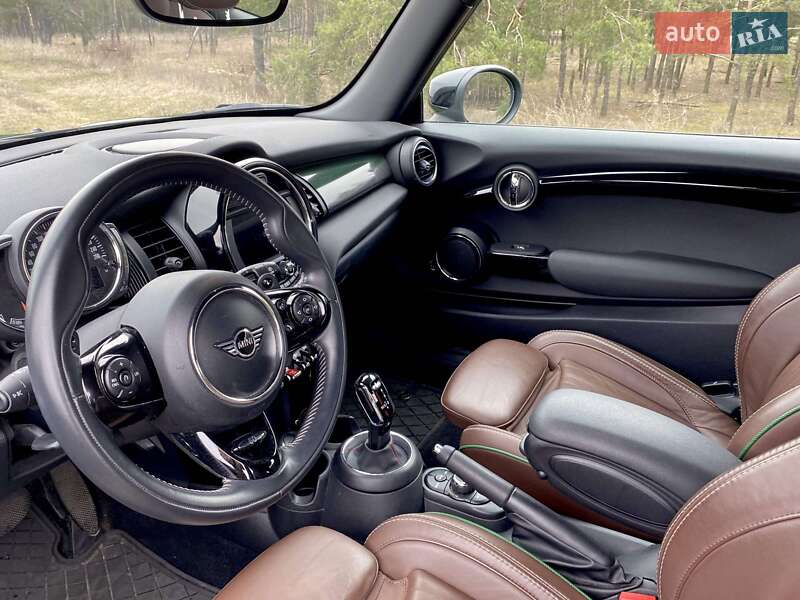Хетчбек MINI Hatch 2019 в Києві