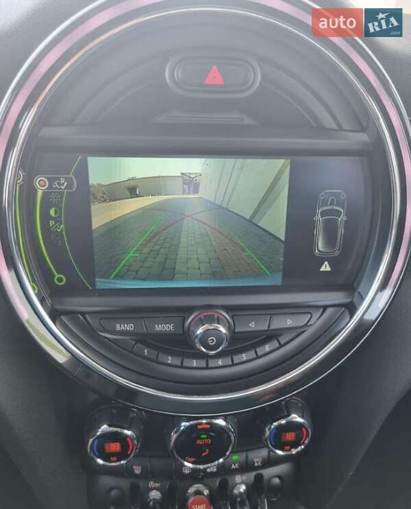 Хетчбек MINI Hatch 2016 в Львові