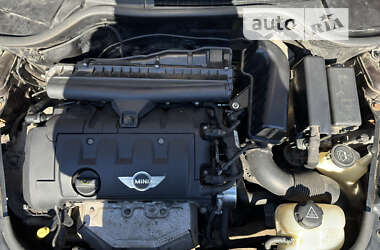 Хэтчбек MINI Hatch 2009 в Черновцах