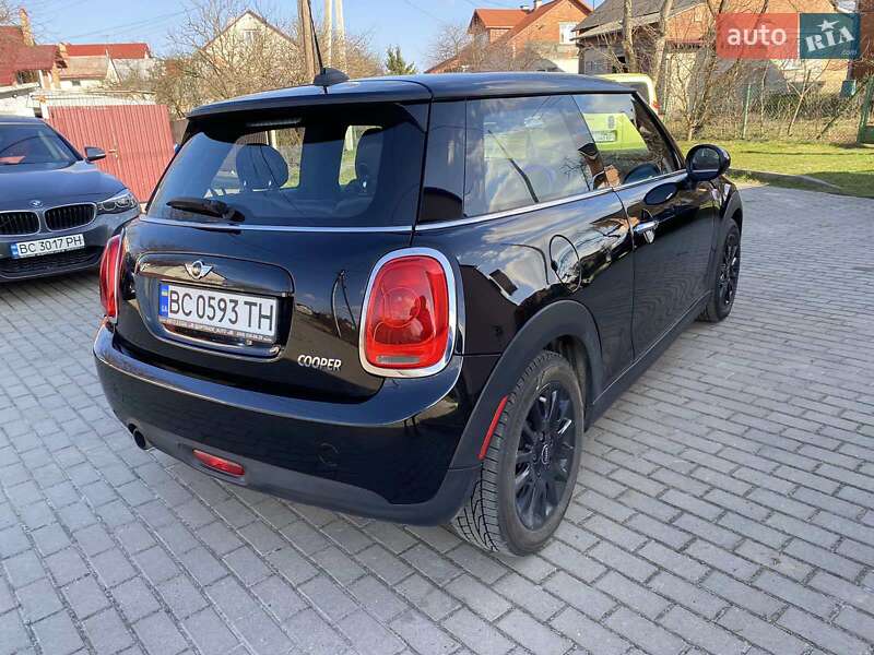 Хетчбек MINI Hatch 2017 в Львові