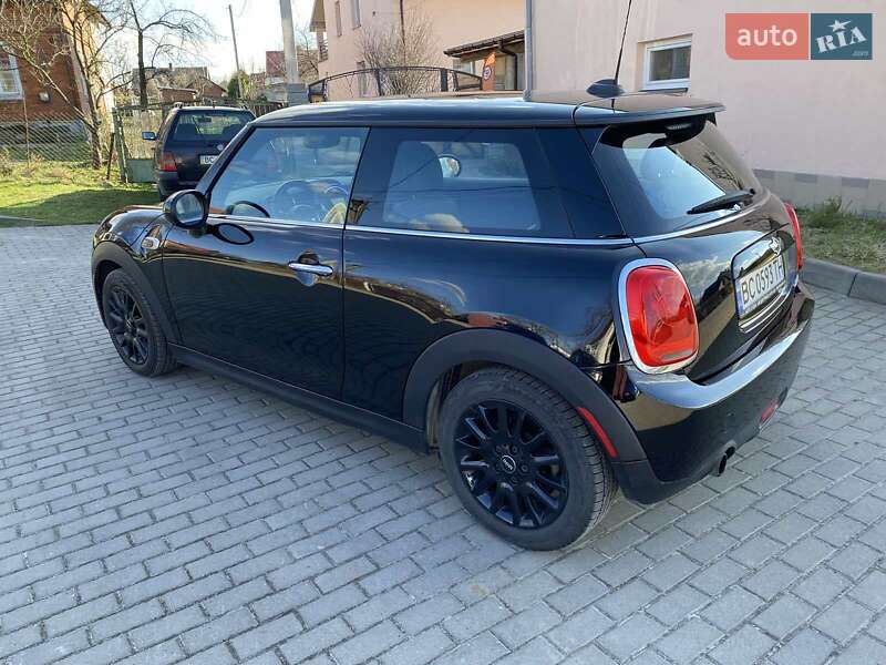 Хетчбек MINI Hatch 2017 в Львові
