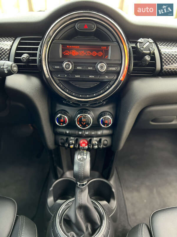 Хетчбек MINI Hatch 2015 в Кропивницькому