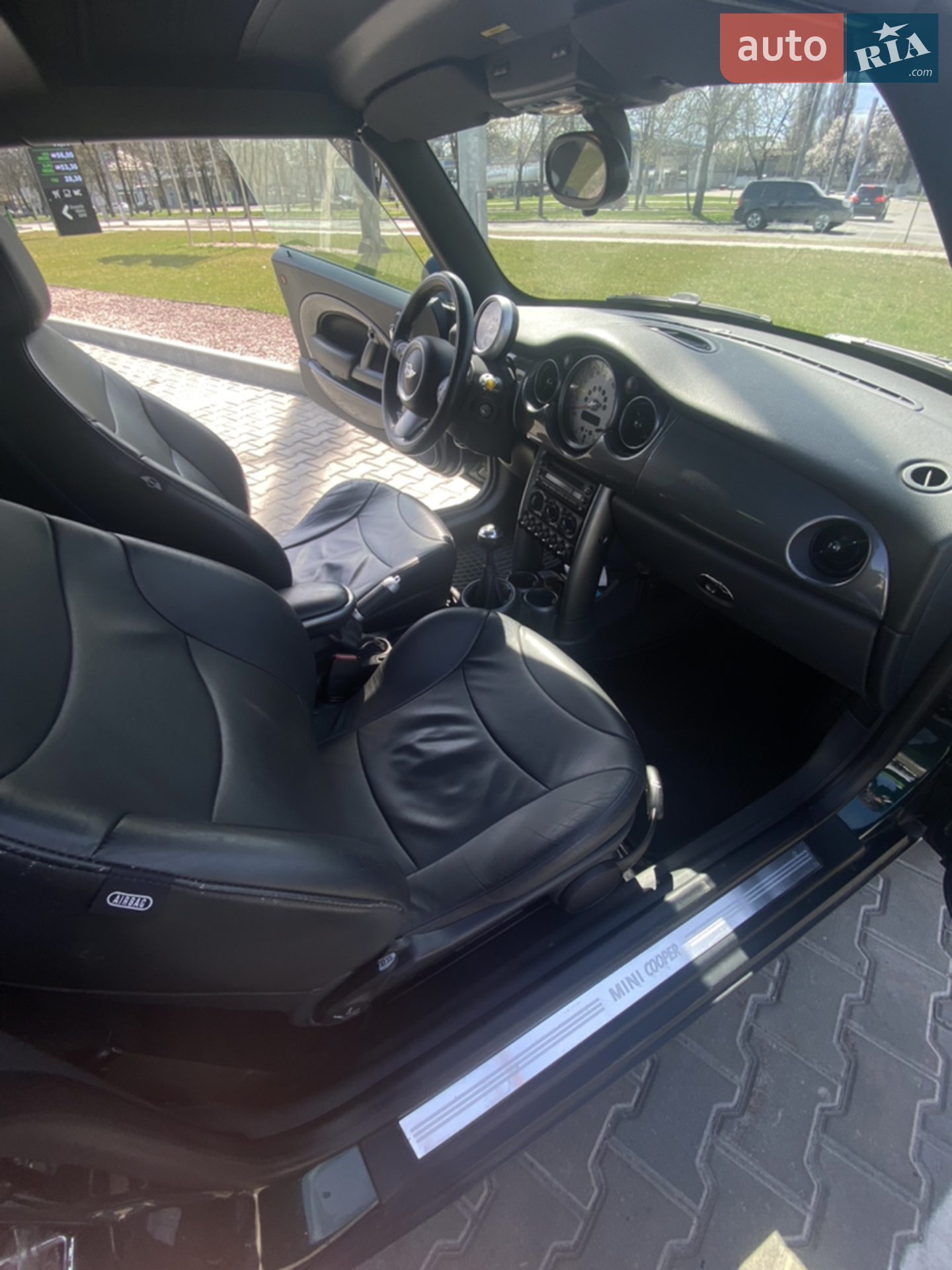 MINI Hatch 2008 VIN WMWRF31030TL62907 фото оголошення 17 з 19