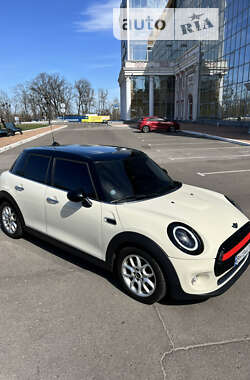 Хэтчбек MINI Hatch 2015 в Одессе