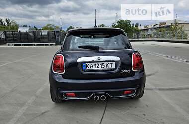 Хэтчбек MINI Hatch 2019 в Киеве