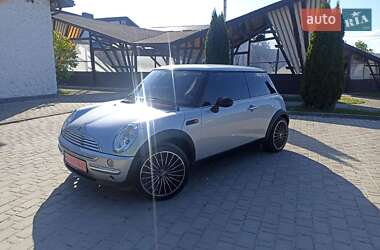 Хэтчбек MINI Hatch 2003 в Косове