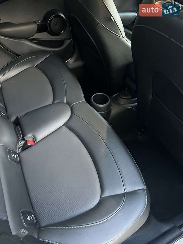 Хэтчбек MINI Hatch 2015 в Николаеве