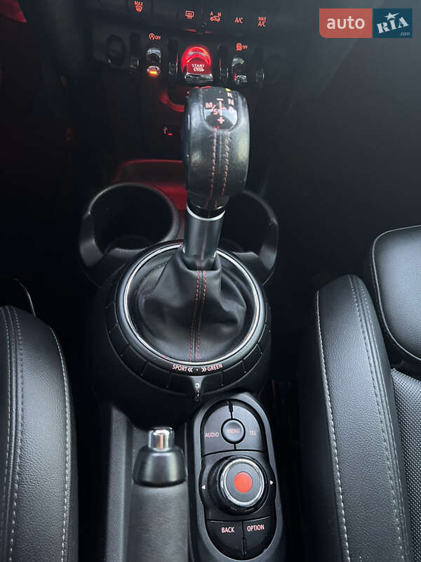 Хэтчбек MINI Hatch 2015 в Николаеве