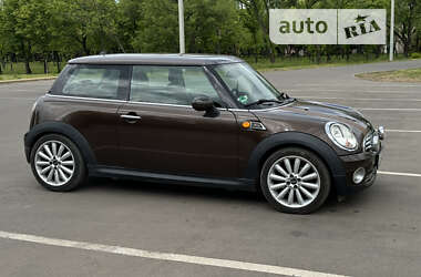 Хэтчбек MINI Hatch 2009 в Черновцах