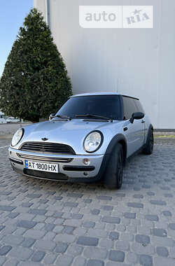 Хэтчбек MINI Hatch 2004 в Ивано-Франковске