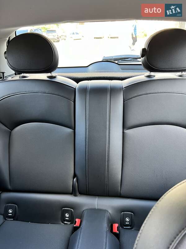 Хетчбек MINI Hatch 2014 в Запоріжжі