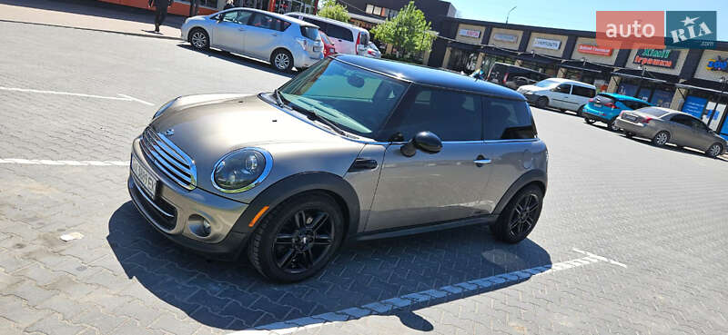 MINI Hatch 2012