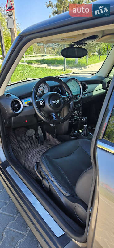 Хэтчбек MINI Hatch 2012 в Хмельницком