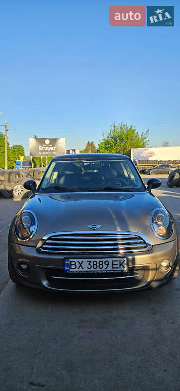 Хэтчбек MINI Hatch 2012 в Хмельницком