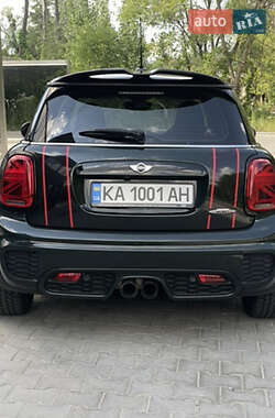 Хетчбек MINI Hatch 2016 в 
