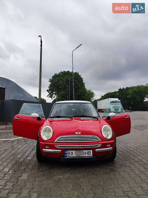Хэтчбек MINI Hatch 2002 в Каменец-Подольском