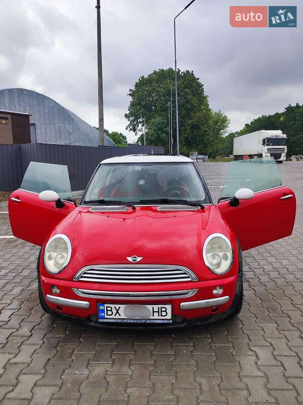 Хэтчбек MINI Hatch 2002 в Каменец-Подольском