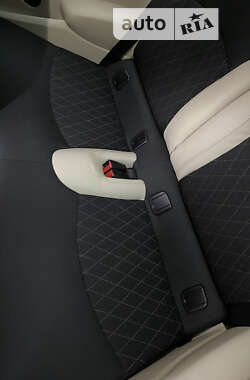 Хетчбек MINI Hatch 2012 в 