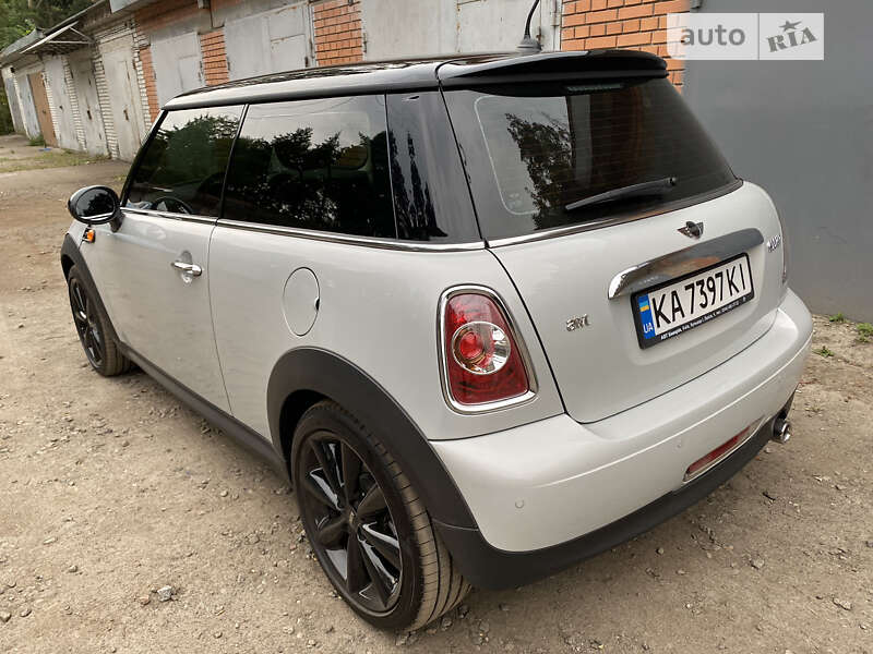 Хетчбек MINI Hatch 2012 в Києві