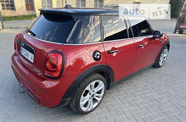 Хэтчбек MINI Hatch 2015 в Киеве