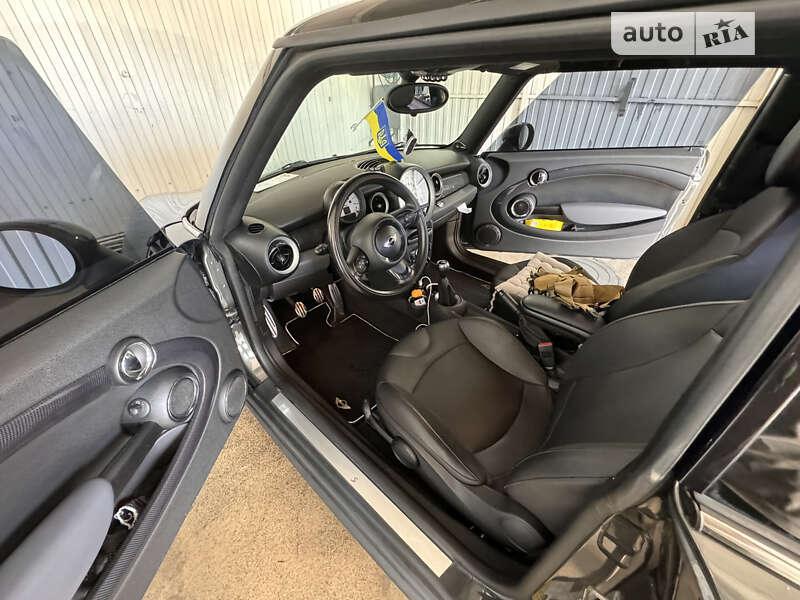 Хетчбек MINI Hatch 2011 в Києві