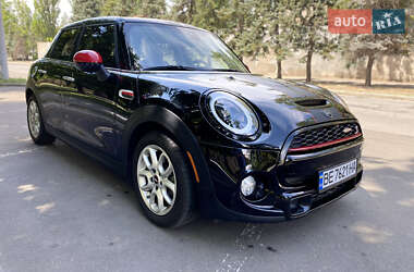 Хэтчбек MINI Hatch 2018 в 