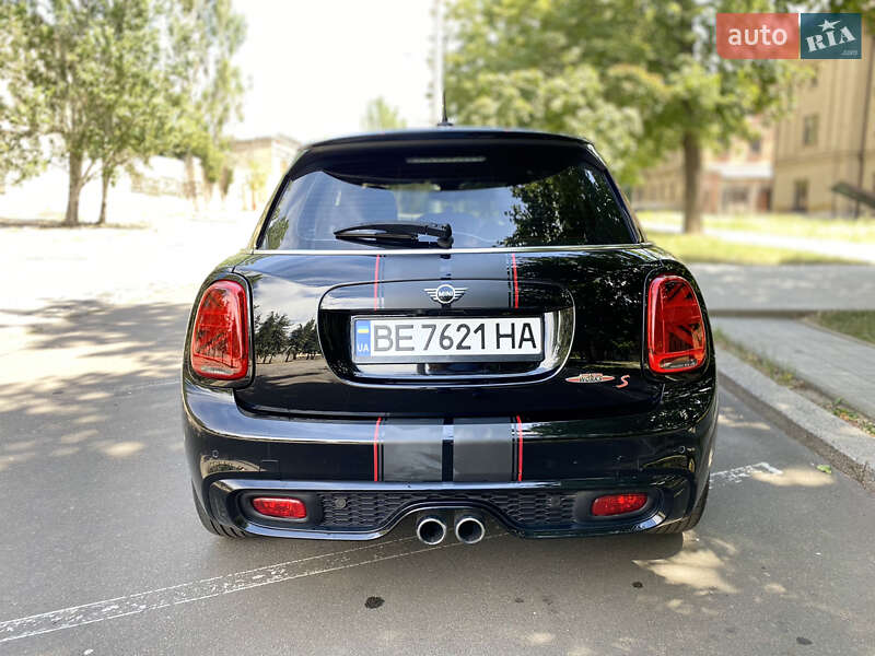 Хетчбек MINI Hatch 2018 в Києві