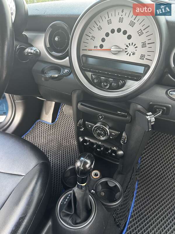 Хэтчбек MINI Hatch 2011 в Дубно