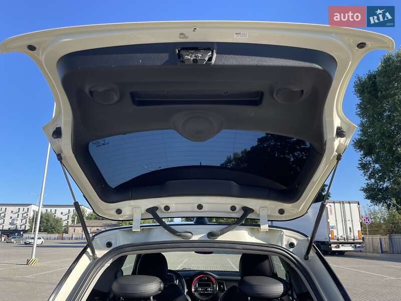 Хэтчбек MINI Hatch 2014 в Тернополе