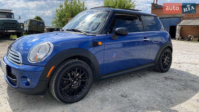 Хетчбек MINI Hatch 2013 в Сумах