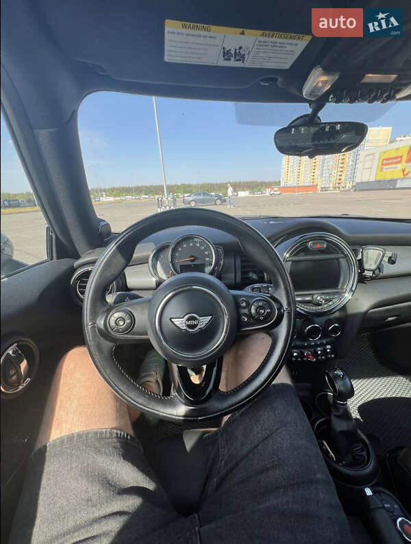 Хэтчбек MINI Hatch 2017 в Киеве