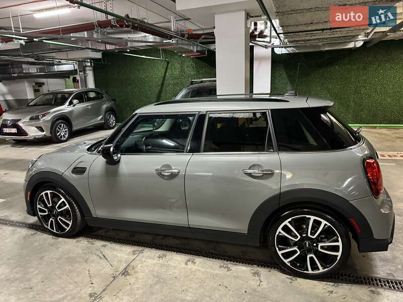 Хетчбек MINI Hatch 2021 в Києві