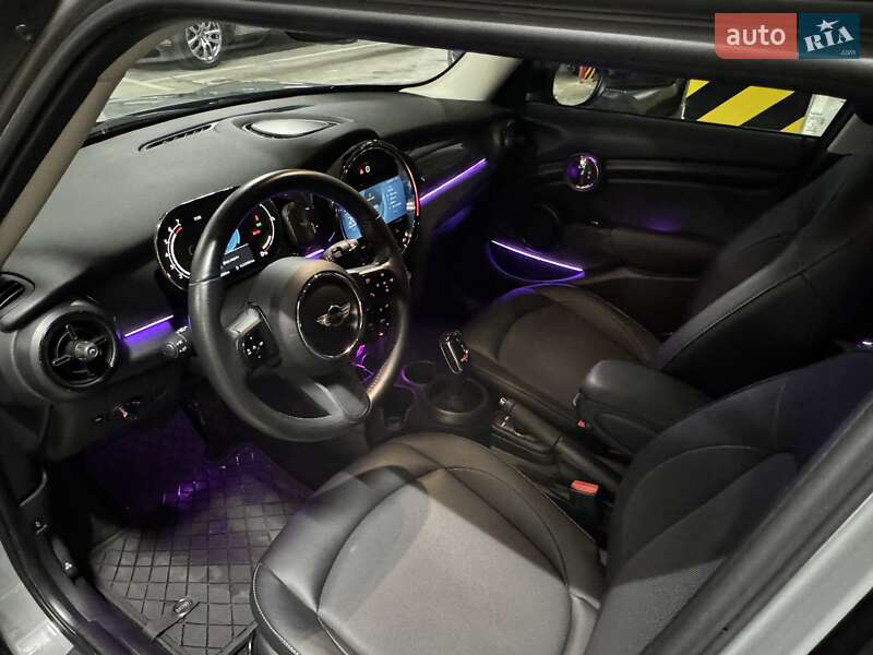 Хетчбек MINI Hatch 2021 в Києві