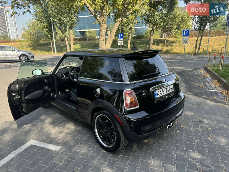 Хетчбек MINI Hatch 2010 в Києві