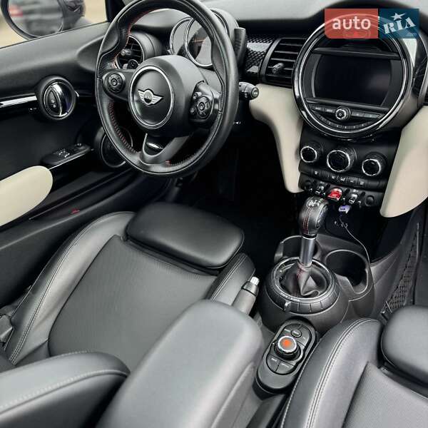 Хетчбек MINI Hatch 2014 в Рівному