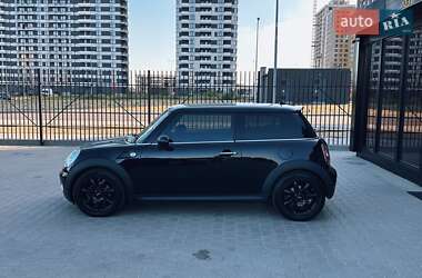 Хэтчбек MINI Hatch 2009 в Киеве